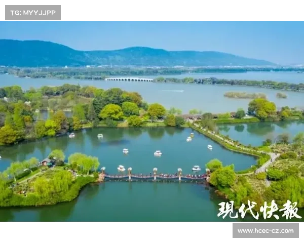 苏超赛场:热血足球与江南文化的激情碰撞 苏超赛场:热血足球与江南文化的激情碰撞